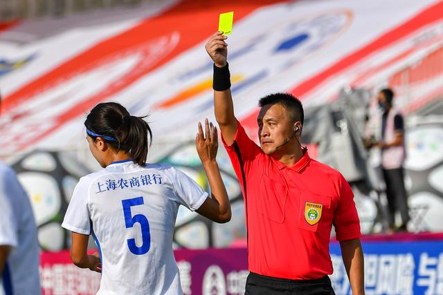 解说：尼克斯上半场歇大了 下半场及时复苏 布伦森无愧纽约之王